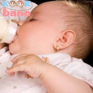 سوراخ کردن گوش نوزادان